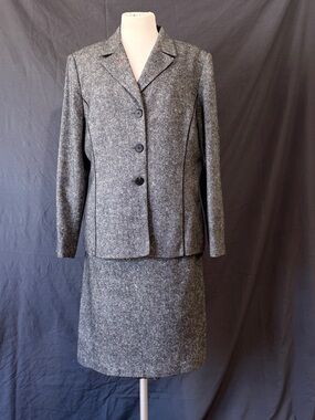 Le Suit 16 2-piece Skirt Suit Set Grey Tweed Professional Career Corporatecore
